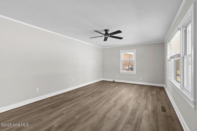 2383 Burgaw Highway, Jacksonville, NC 28540