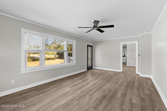 2383 Burgaw Highway, Jacksonville, NC 28540