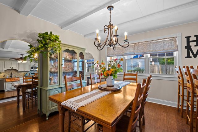 722 WHITMAN DR, Blackwood, NJ 08012