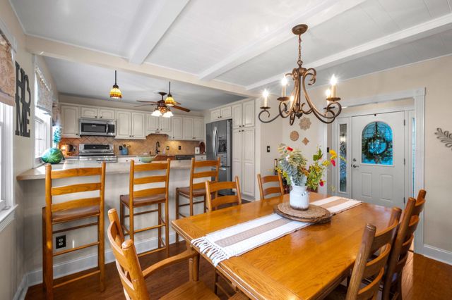 722 WHITMAN DR, Blackwood, NJ 08012