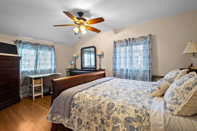 722 WHITMAN DR, Blackwood, NJ 08012