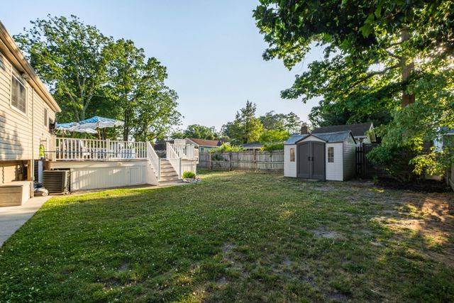 722 WHITMAN DR, Blackwood, NJ 08012