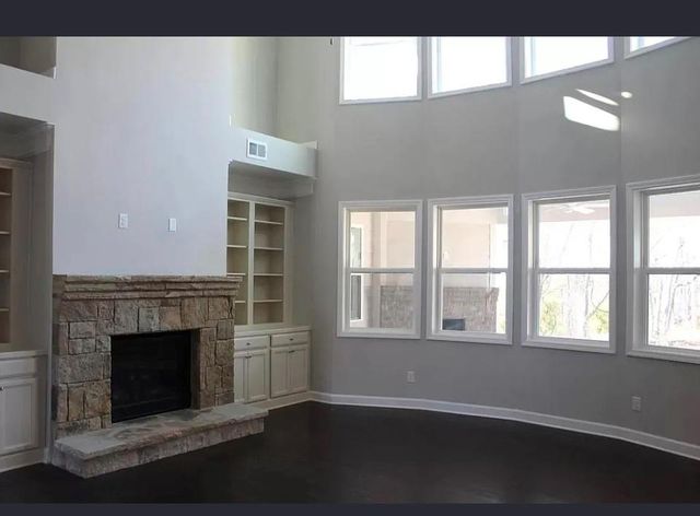 428 Silver Brook Drive, Woodstock, GA 30188