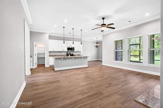 11816 Smokey Court, Ocean Springs, MS 39564