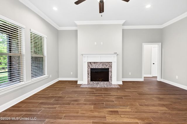 11816 Smokey Court, Ocean Springs, MS 39564