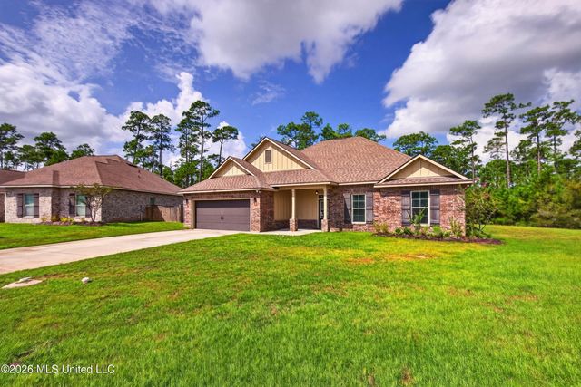 11816 Smokey Court, Ocean Springs, MS 39564
