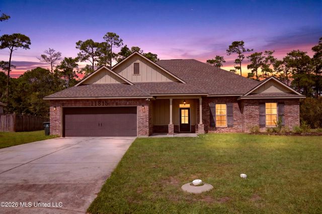 11816 Smokey Court, Ocean Springs, MS 39564