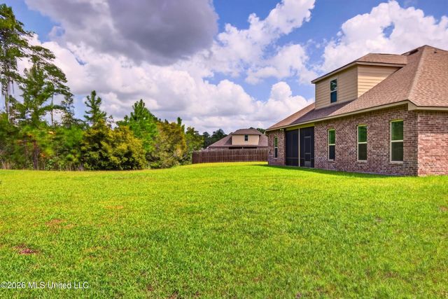 11816 Smokey Court, Ocean Springs, MS 39564