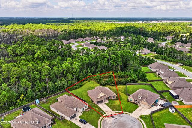 11816 Smokey Court, Ocean Springs, MS 39564