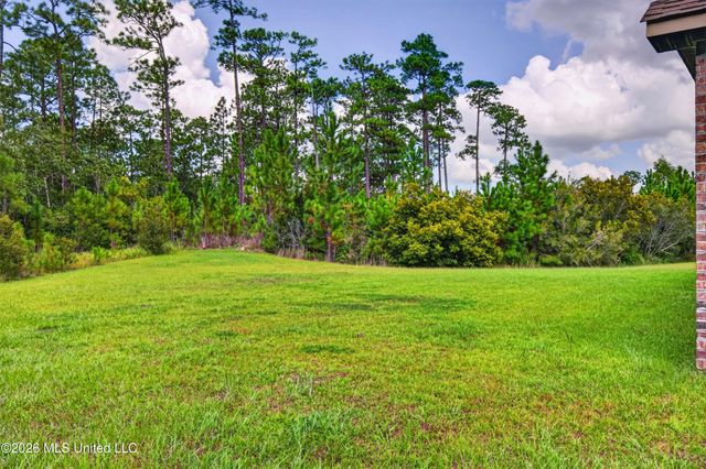 11816 Smokey Court, Ocean Springs, MS 39564