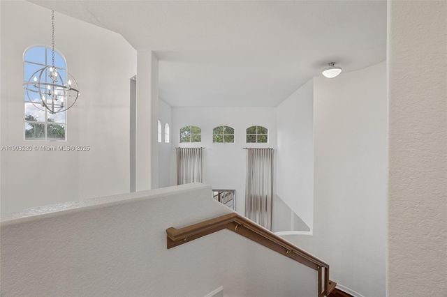 15852 SW 15th St, Davie, FL 33326