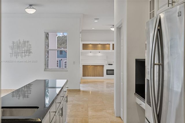 15852 SW 15th St, Davie, FL 33326