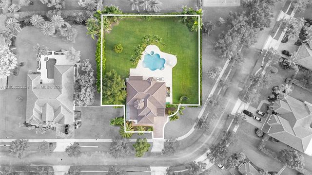 15852 SW 15th St, Davie, FL 33326