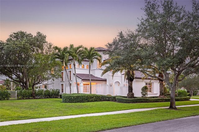 15852 SW 15th St, Davie, FL 33326