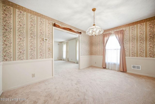 8516 Bronzewing Ct, Jeffersontown, KY 40299
