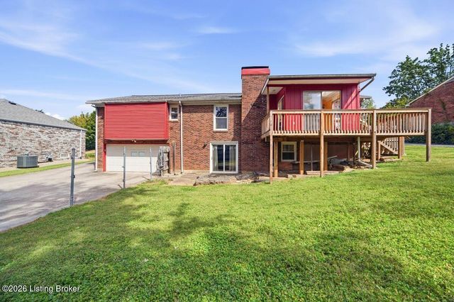 8516 Bronzewing Ct, Jeffersontown, KY 40299