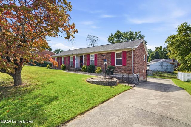 8516 Bronzewing Ct, Jeffersontown, KY 40299