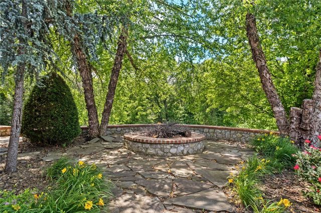 11091 Timarron Drive, Bentonville, AR 72712