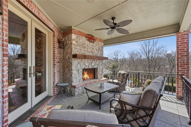 11091 Timarron Drive, Bentonville, AR 72712