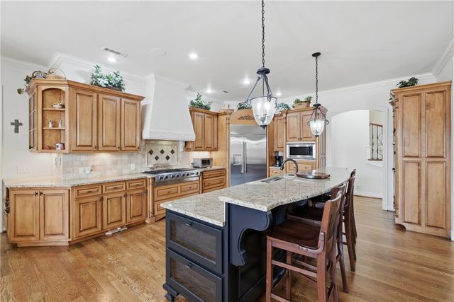 11091 Timarron Drive, Bentonville, AR 72712