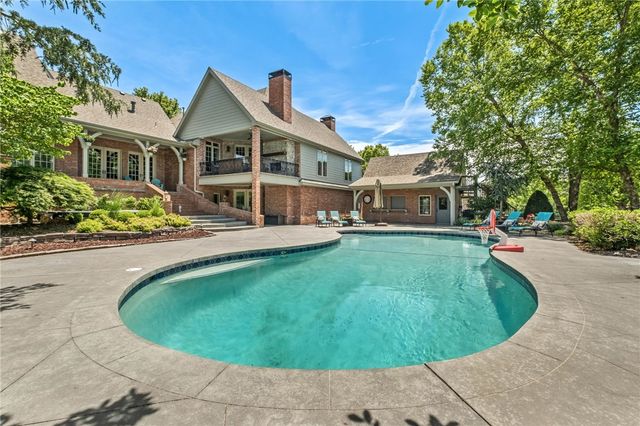 11091 Timarron Drive, Bentonville, AR 72712