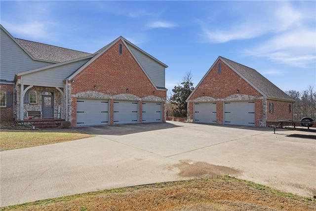 11091 Timarron Drive, Bentonville, AR 72712