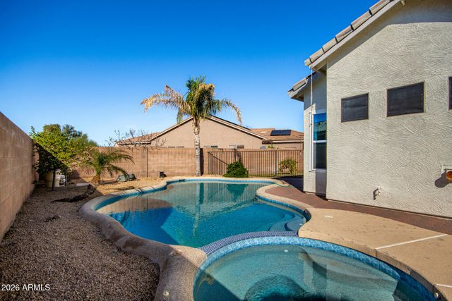 7265 W SADDLEHORN Road, Peoria, AZ 85383
