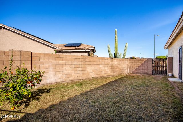 7265 W SADDLEHORN Road, Peoria, AZ 85383