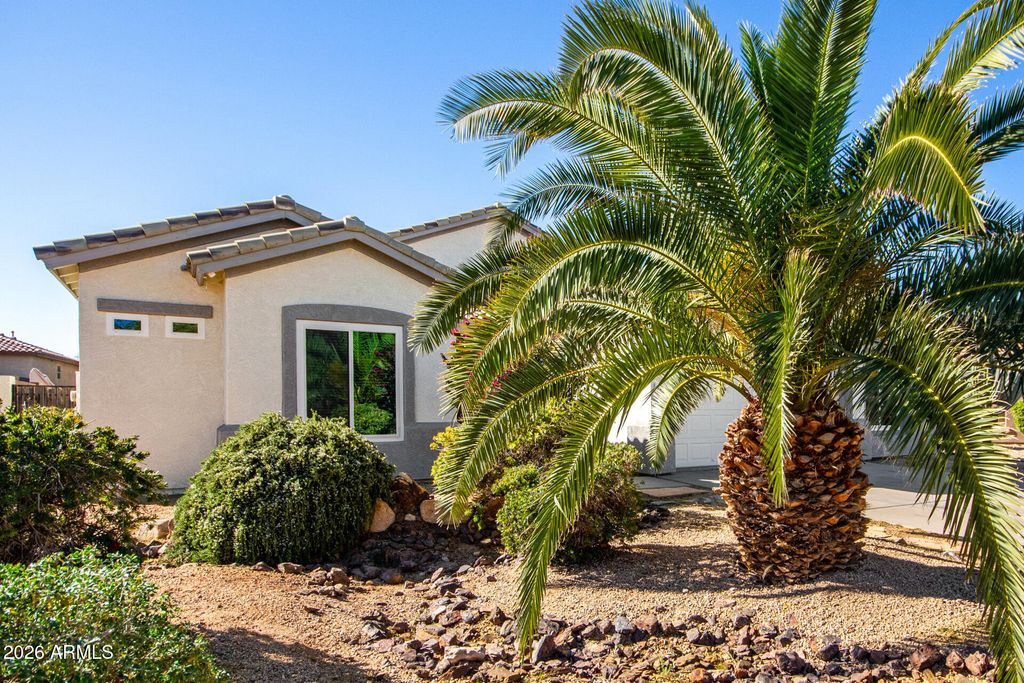 7265 W SADDLEHORN Road, Peoria, AZ 85383 — photo 2