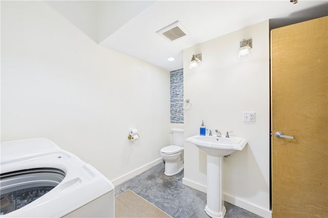 28 Bayley Street 107, Pawtucket, RI 02860