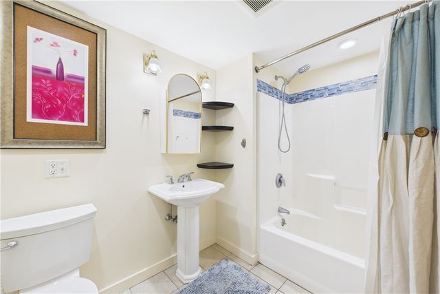 28 Bayley Street 107, Pawtucket, RI 02860