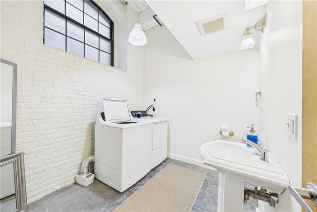 28 Bayley Street 107, Pawtucket, RI 02860