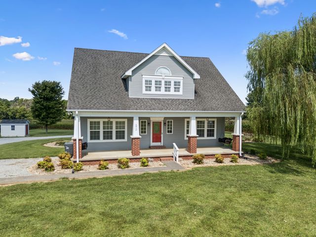572 Buntin Mill Road, Cottontown, TN 37048