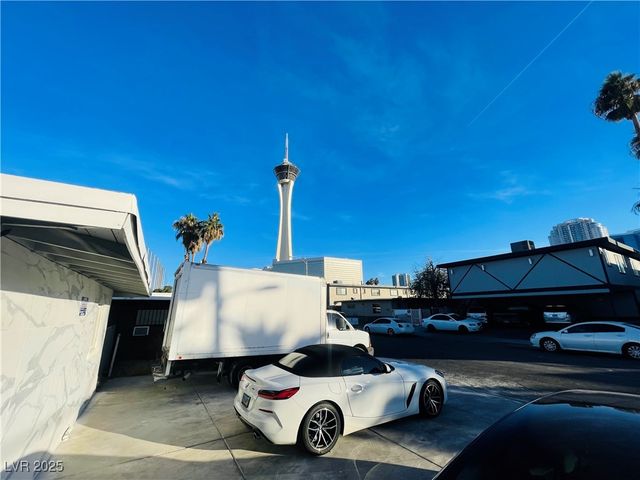 246 Philadelphia 6, Las Vegas, NV 89102