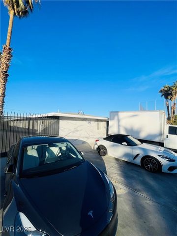 246 Philadelphia 6, Las Vegas, NV 89102