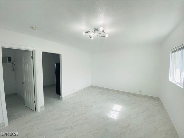 246 Philadelphia 6, Las Vegas, NV 89102