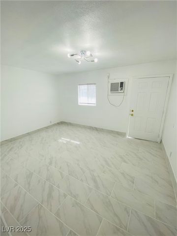 246 Philadelphia 6, Las Vegas, NV 89102