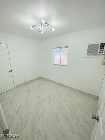 246 Philadelphia 6, Las Vegas, NV 89102