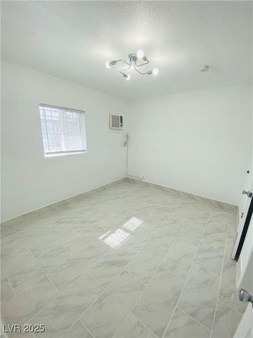 246 Philadelphia 6, Las Vegas, NV 89102