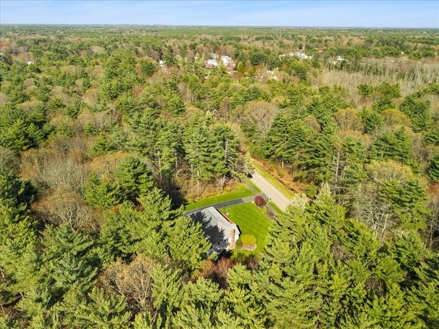 95 Eliab Latham Way, East Bridgewater, MA 02333
