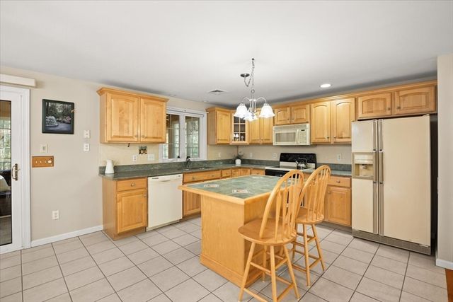 95 Eliab Latham Way, East Bridgewater, MA 02333