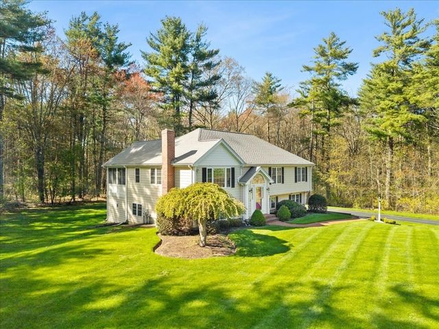 95 Eliab Latham Way, East Bridgewater, MA 02333