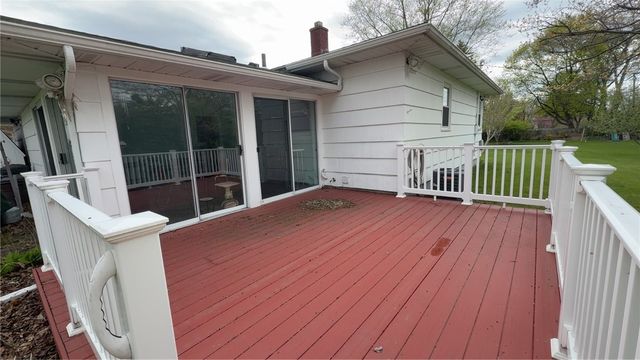 37 Ridge Port Circle, Irondequoit, NY 14617