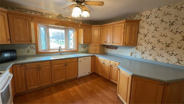 37 Ridge Port Circle, Irondequoit, NY 14617