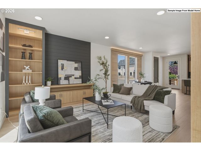 6166 Ne Stanton St, Portland, OR 97213