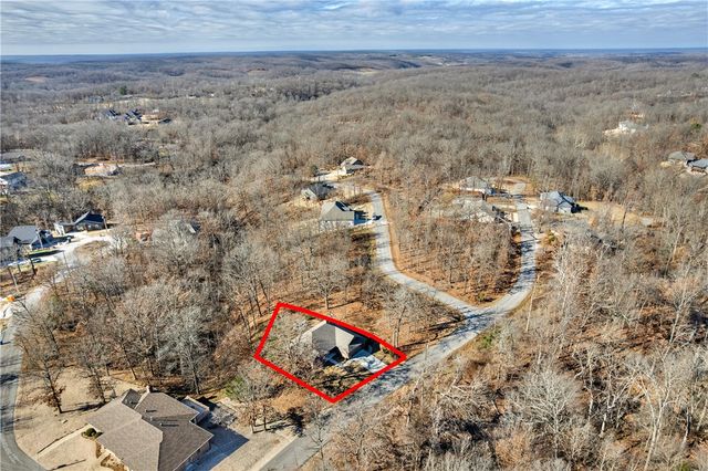 9 Kirkconnel Lane, Bella Vista, AR 72715