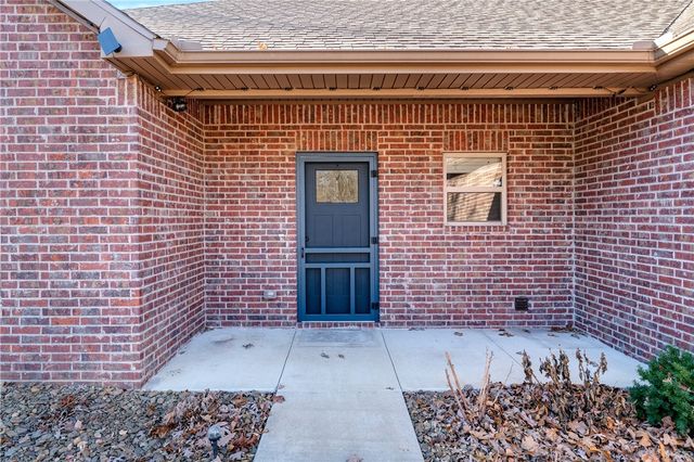 9 Kirkconnel Lane, Bella Vista, AR 72715