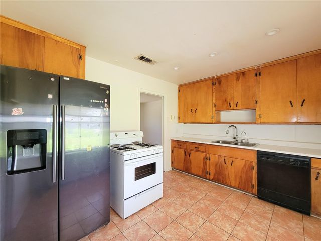 12226 Dorwayne Court, Houston, TX 77015