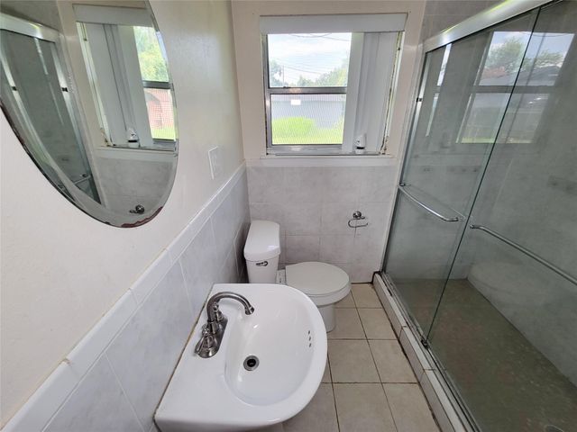 12226 Dorwayne Court, Houston, TX 77015