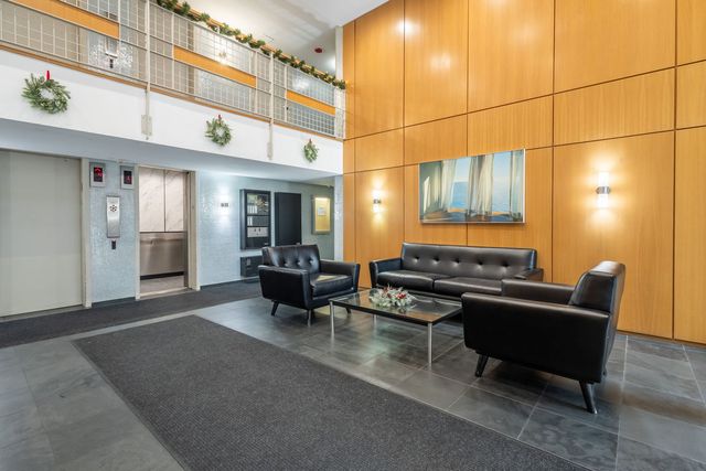 3033 N Sheridan Road 1203, Chicago, IL 60657